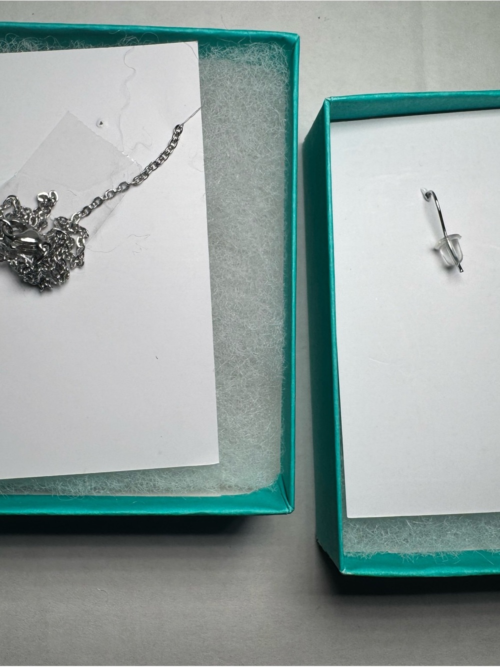 Silver and Gold Hawaiian Leaf Pendant Necklace and Earrings Set - Picture 4 of 7